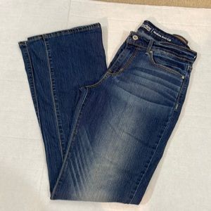 Levi’s signature boot cut jeans 29x32 or size 8